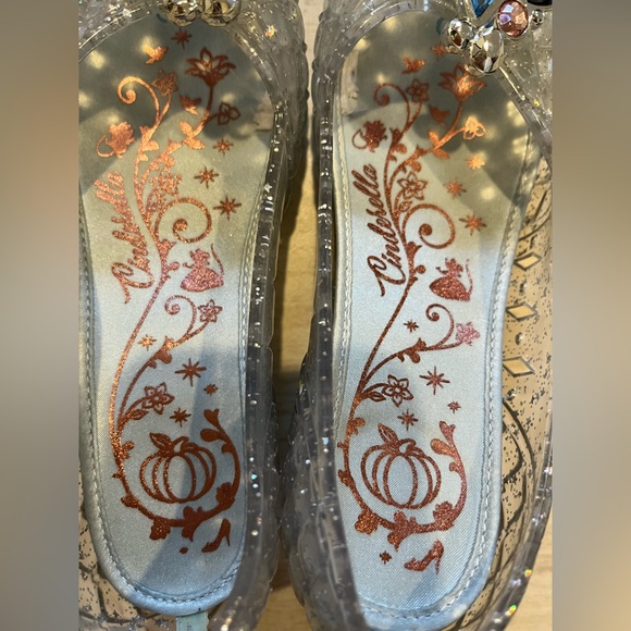 Disney Cinderella dress up shoes - Picture 3 of 6